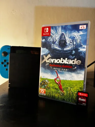 Jogo Nintendo Switch - Xenoblade Chronicles: Definitive Edition