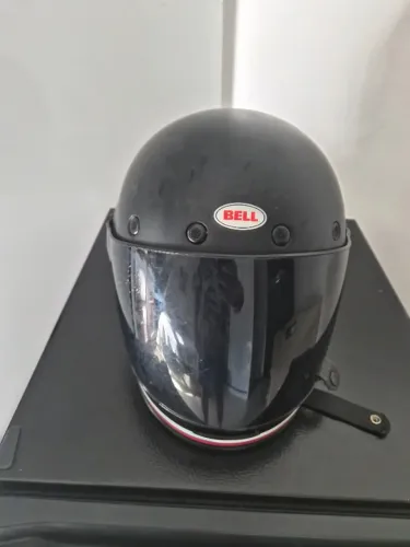 Bell Bullitt - "Built to Grind" 