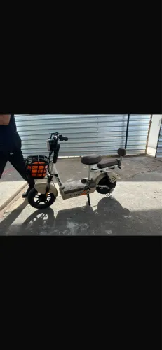 Scooter elétrica