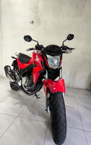 Vende-se Cb Twister 250