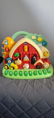 Fazendinha Chicco Brinquedo Eletrônico Bilíngue (Usado)