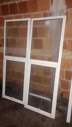 Janelas de alumínio As duas por 350