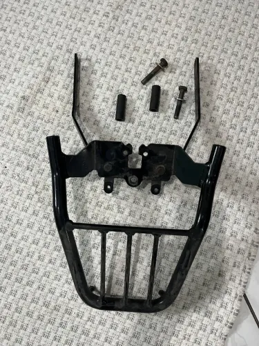 Suporte tipo grelha para Honda Biz