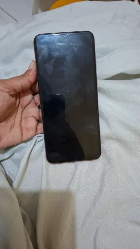 Celular Samsung a03 usado ,observação esta com a bateria inchada