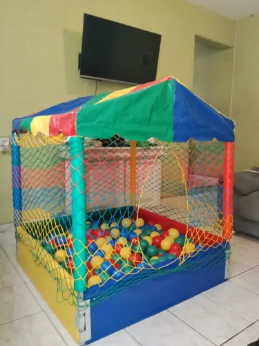 Piscina de Bolinhas Completa 1x1 Semi Nova - Excelente Estado!