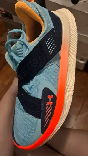 Tênis Novos Originais Under Armour - 60% DO VALOR DO SITE