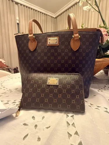 Bolsa Tote Zedalua Monograma Marrom + Carteira