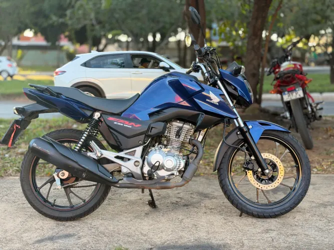 Honda Fan 160 com 6 mil km e Ipva pg