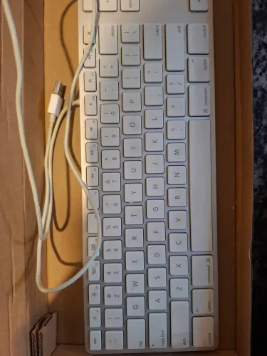 Teclado Apple a1243 estado de novo excelente
