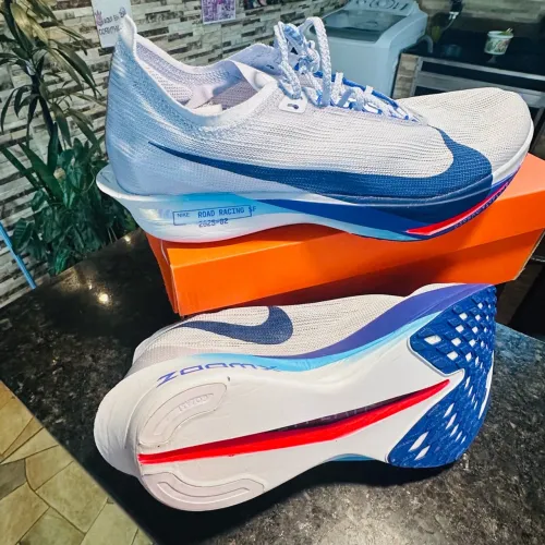 Vendo tênis Nike zoomx streakfly 2 TAM 42