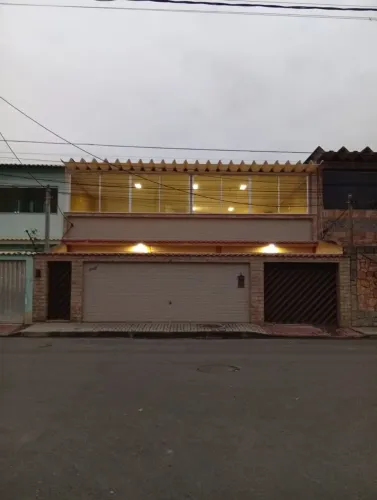 Casa à Venda - Coelho da Rocha, São João de Meriti