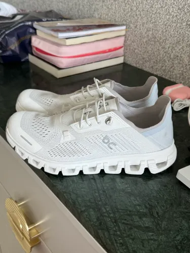 Vendo Tennis On Cloud 6 Coast
