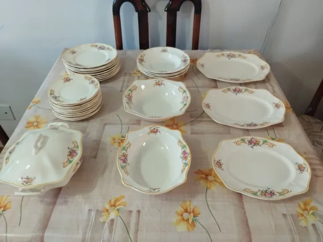 Jogo de Jantar Cerâmica anos 60