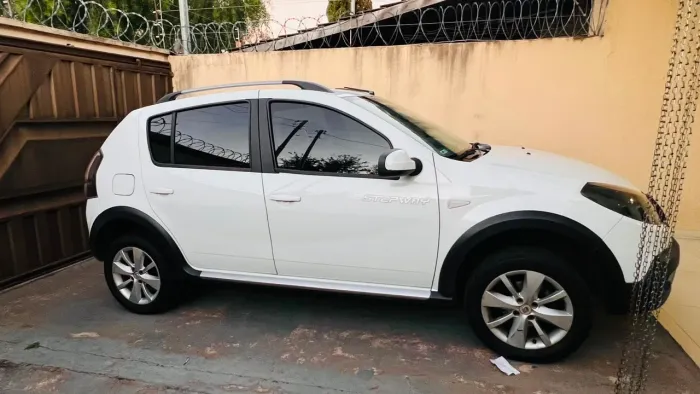 Renault Sandero Stepway Hi-power 1.6 8V 5P 2014