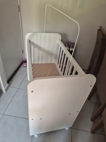 BERÇO AMERICANO SEMI NOVO