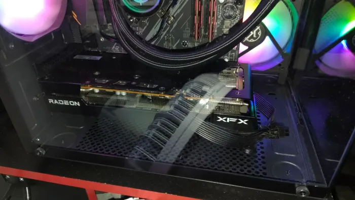 Placa de vídeo Rx 7600 8gb VRAM triple Fan Xfx