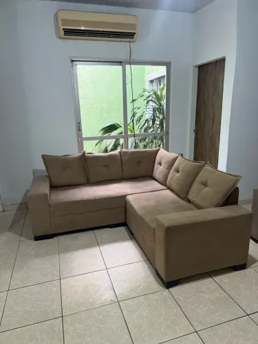 Sofá de canto semi novo , entrego