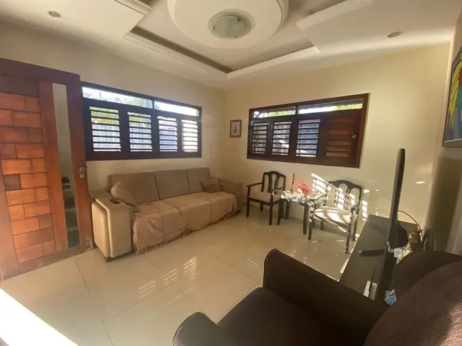 EXCELENTE CSA 120m² área construída com 3 quartos, POR R$300 MIL, no CAMINHO DO SOL - COOP