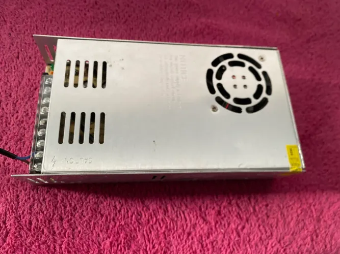 Vendo fonte chaveado automotiva