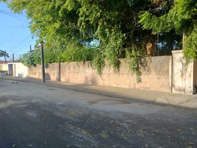 Terreno 20 de frente por 33 de fundo no Parque Manibura