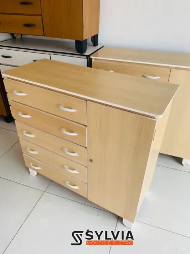 Cômoda com sapateira 