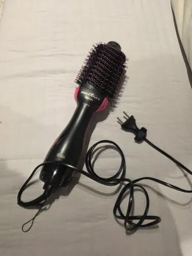 Escova secadora Britânia 1300 W