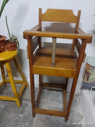 Cadeira para alimentação (Madeira)