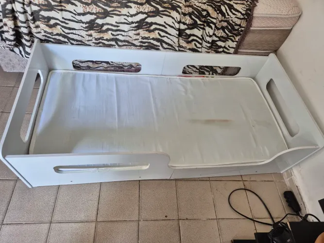 Cama Infantil com colchão