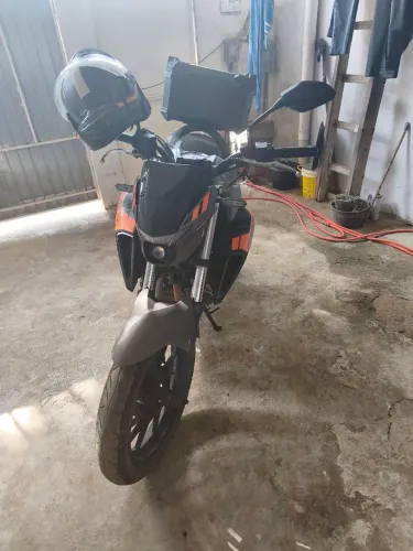 Fazer 250 vendo ou troco por carro d menor valor