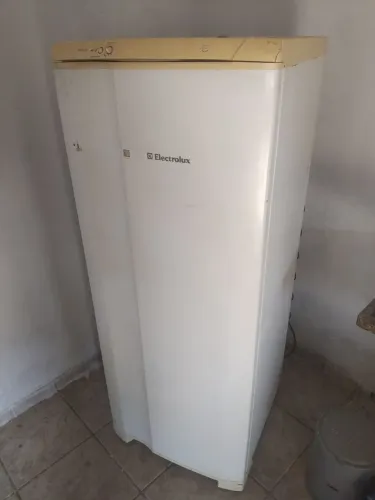 Geladeira Electrolux usada
