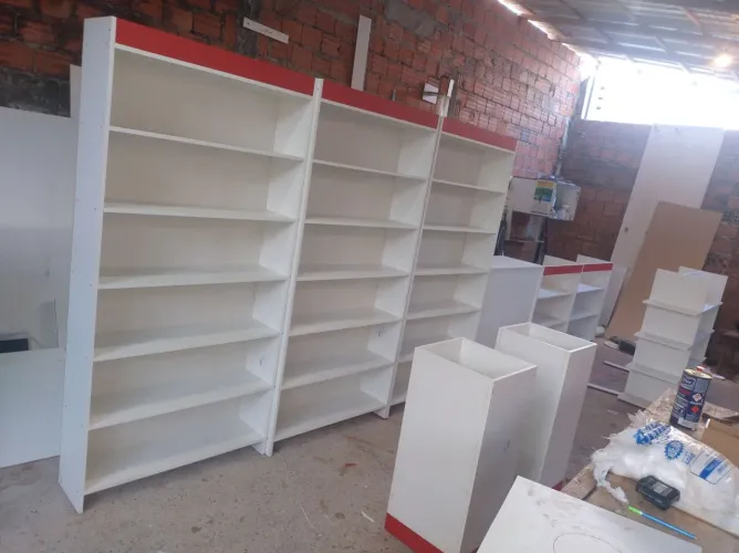 Móveis planejados para farmácia novos 