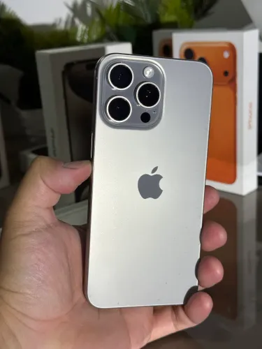 iPhone 15 Pro Max - 256gb - Natural Titânio 