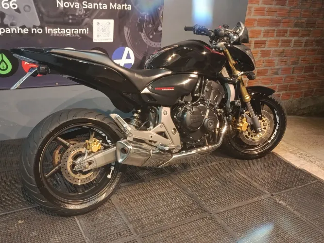 Hornet 08