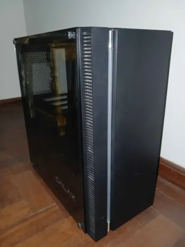 Gabinete GALAX Quasar E-ATX