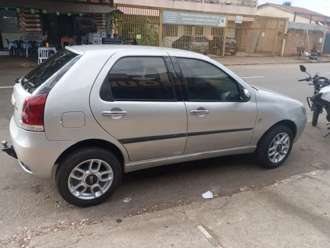 Fiat Palio ELX 1.0 Fire/30 Anos F. Flex 8V 4P 2006