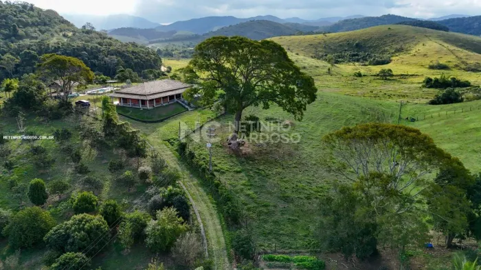 Sítio para Venda em Rio Bonito, 4 dormitórios