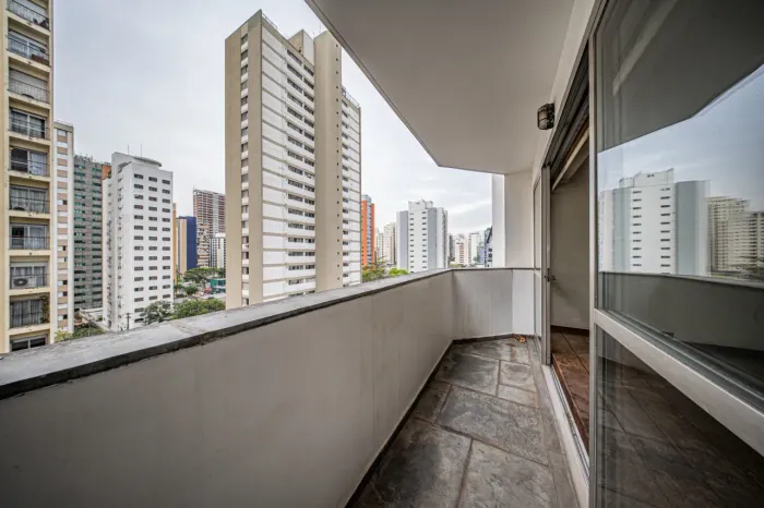 Apartamento para venda em Indianópolis com 4 quartos, sendo 2 suítes, 144m²