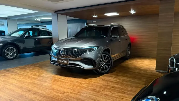Mercedes-Benz EQB 350 350 4matic AMG Line (elétrico) 2025
