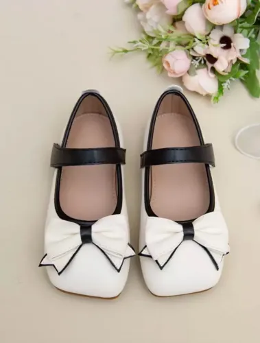 Lindo sapato infantil elegante EUA 32