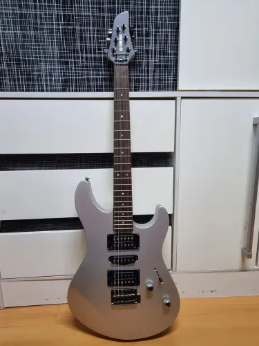 Guitarra Yamaha RGX121Z Prata - 100% Original + Bag - Ótimo Estado