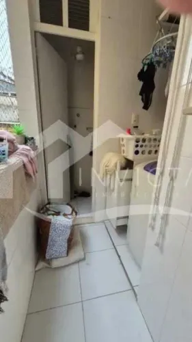 Apartamento : / Residencial / Humaitá
