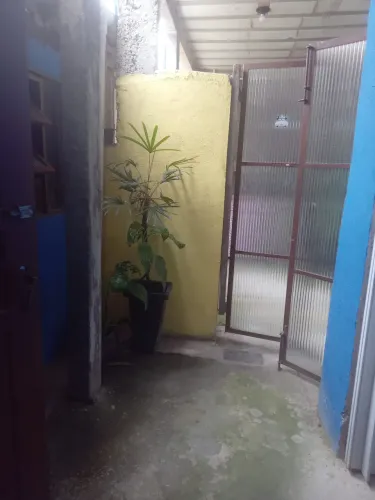 Vendo espaço com 3 kitnets 