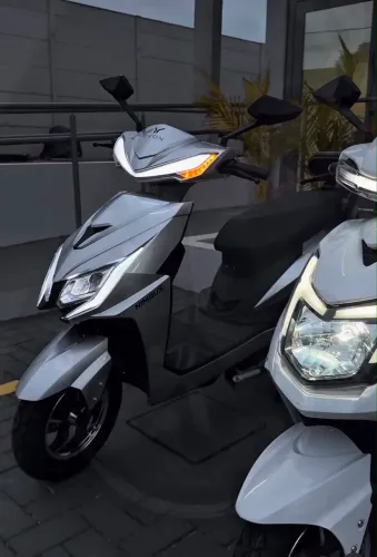 Moto elétrico , scooter elétrica , Autopropelido