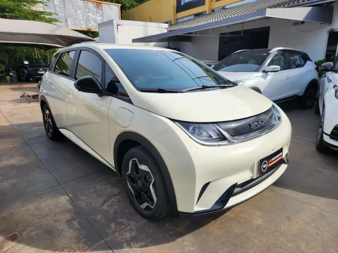 BYD Dolphin EV (Elétrico) 2024