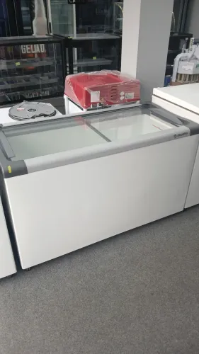 Freezer para congelados 400L Metalfrio 