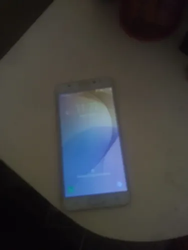 Samsung Galáxy J7 Prime. 