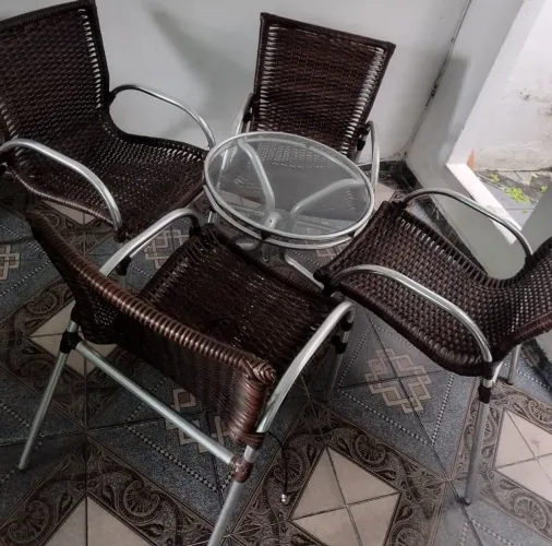 Conjunto de cadeira com centro para varanda