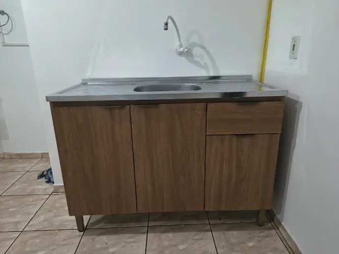 Balcão de Cozinha com Chapa de Pia