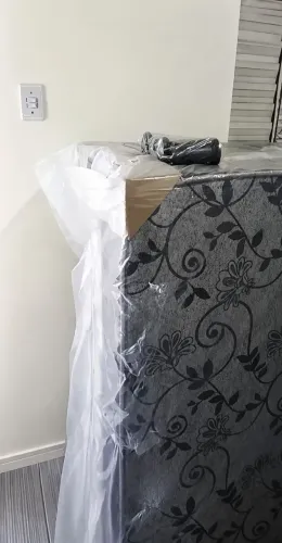 CAMA NOVA NO PLÁSTICO