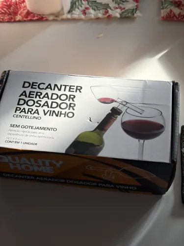 Estou vendendo um Decanter areador dosador para vinho